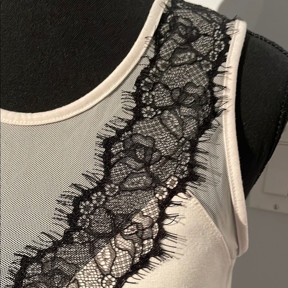 RW&CO. Black and Cream Fitted Tank Top - Picture 2 of 6